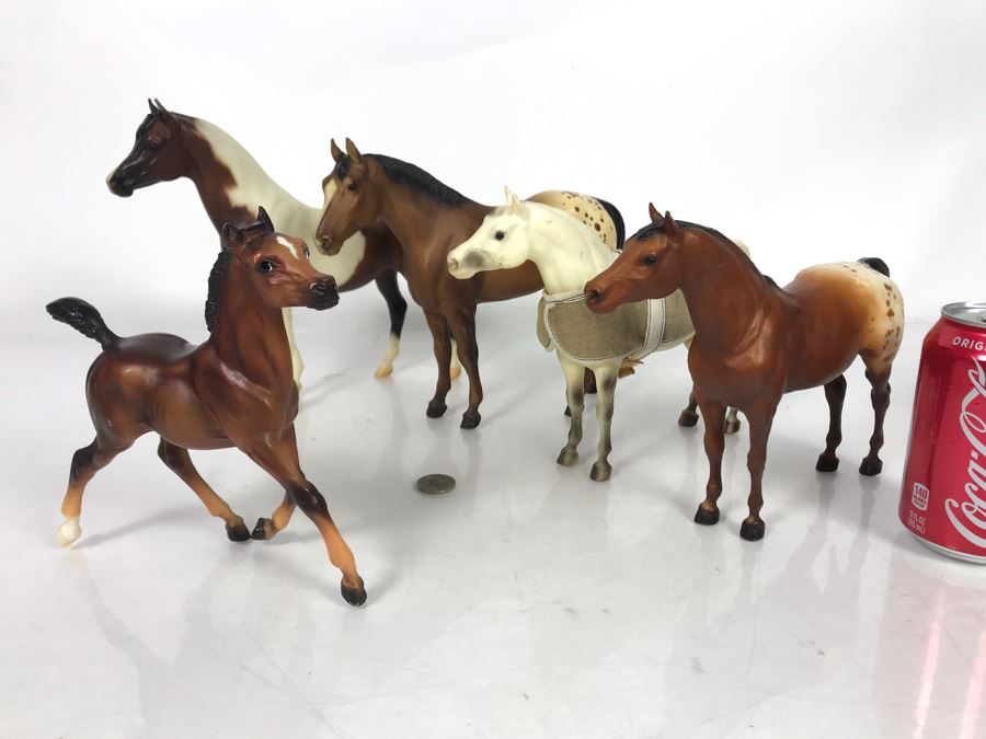 (5) Breyer Molding Co. USA Collectible Horses