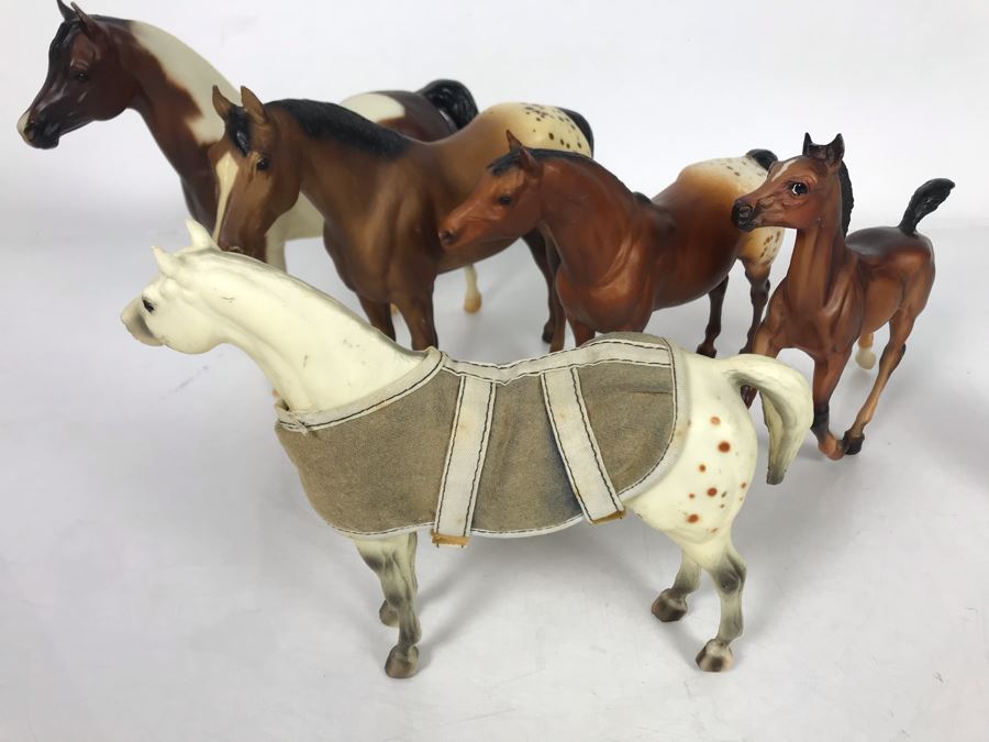 (5) Breyer Molding Co. USA Collectible Horses [Photo 17]