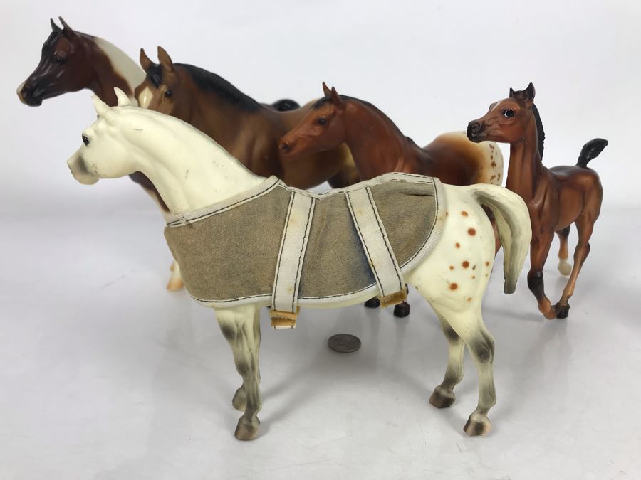 (5) Breyer Molding Co. USA Collectible Horses [Photo 16]