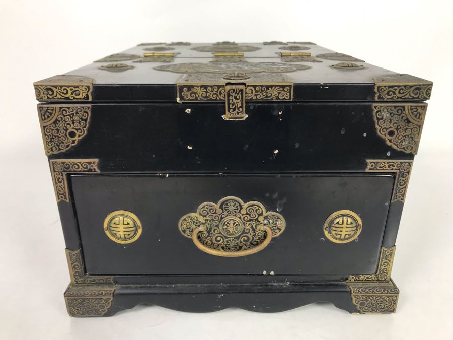 Vintage Asian Lacquer Wooden Jewelry Box With Pop-Up Mirror 11W X 14.5D X 7.5H [Photo 4]