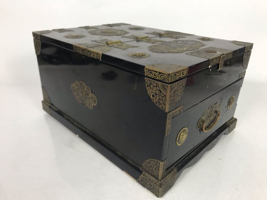 Vintage Asian Lacquer Wooden Jewelry Box With Pop-Up Mirror 11W X 14.5D X 7.5H [Photo 17]