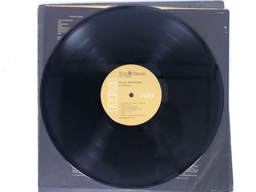 Vintage 1975 David Bowie Young Americans Vinyl Record APL1-0998 [Photo 6]