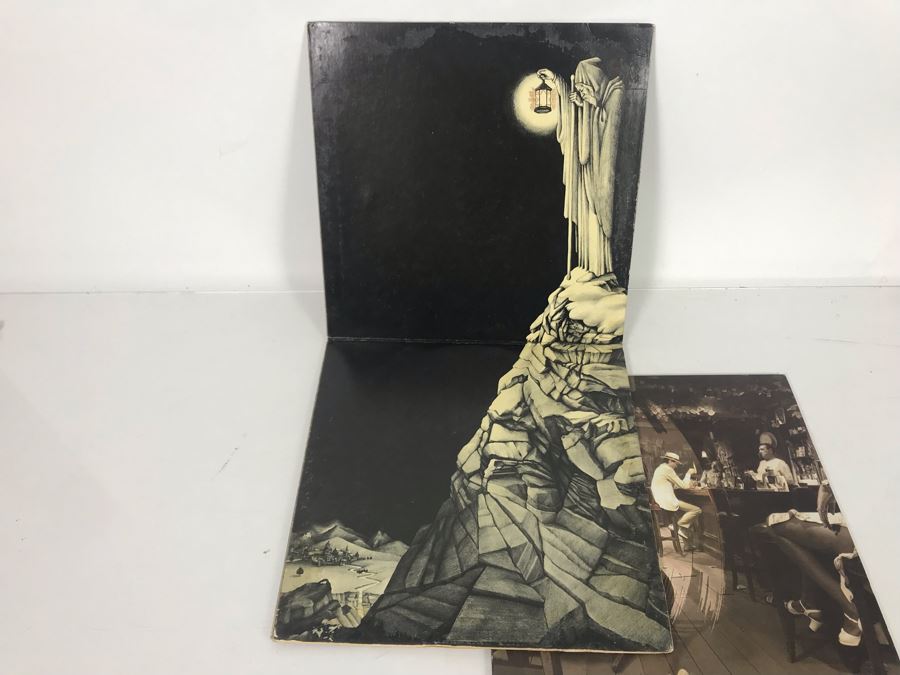 Vintage 1971 Led Zeppelin Untitled SMAS-94019 And 1979 Led Zeppelin In Through The Out Door SS 16002 Vinyl Records [Photo 4]