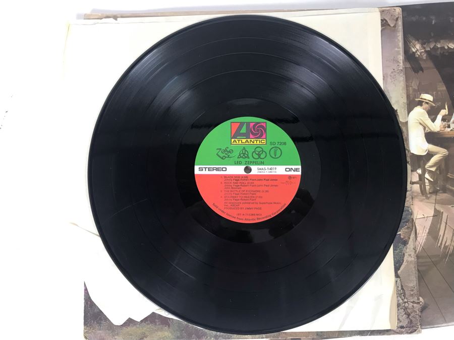 Vintage 1971 Led Zeppelin Untitled SMAS-94019 And 1979 Led Zeppelin In Through The Out Door SS 16002 Vinyl Records [Photo 6]