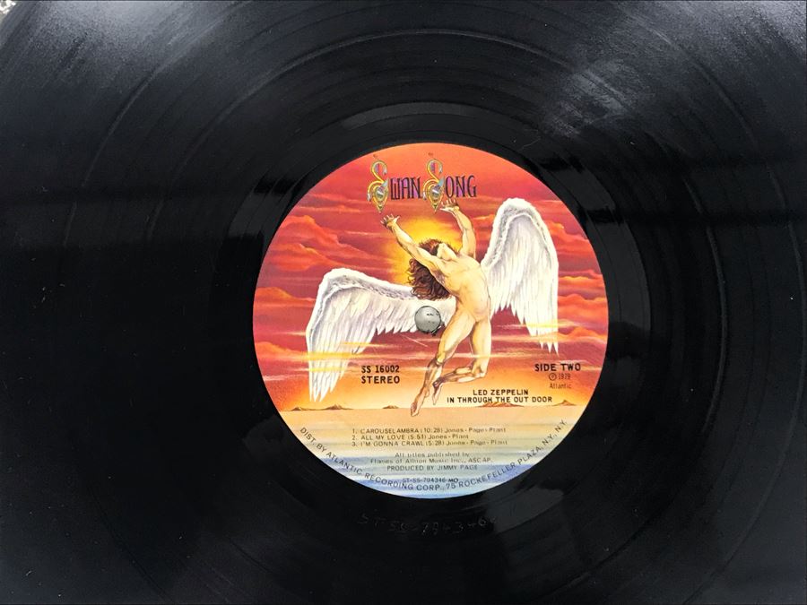 Vintage 1971 Led Zeppelin Untitled SMAS-94019 And 1979 Led Zeppelin In Through The Out Door SS 16002 Vinyl Records [Photo 15]