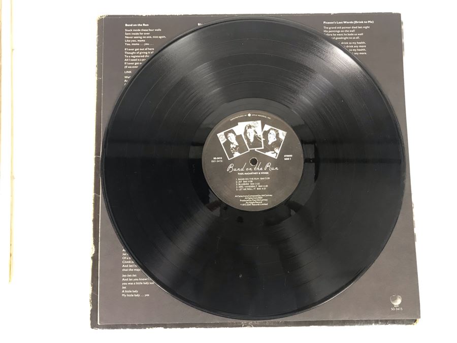 Fleetwood Mac Rumours And Paul McCartney & Wings Band On The Run Vinyl Records [Photo 15]