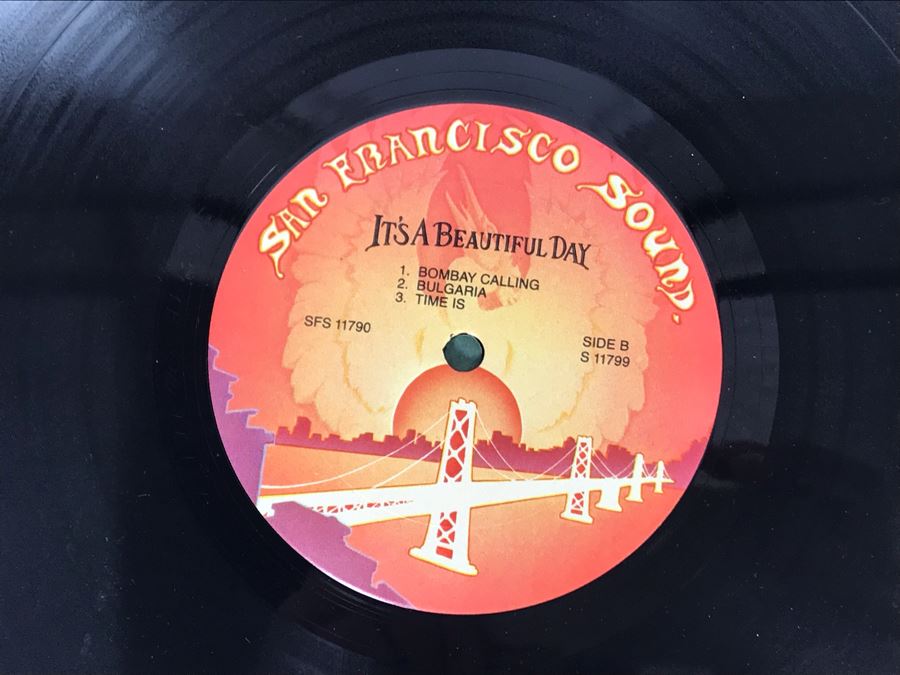 Vinyl Records: Molly Hatchet Firtin With Disaster, Neil Young & Crazy Horse Rust Never Sleeps And Live Rust, It's A Beautiful Day Limited Edition Record [Photo 31]