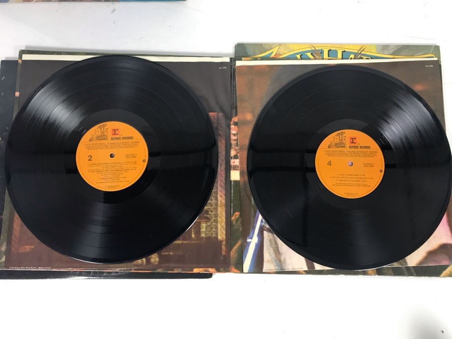 Vinyl Records: Molly Hatchet Firtin With Disaster, Neil Young & Crazy Horse Rust Never Sleeps And Live Rust, It's A Beautiful Day Limited Edition Record [Photo 22]