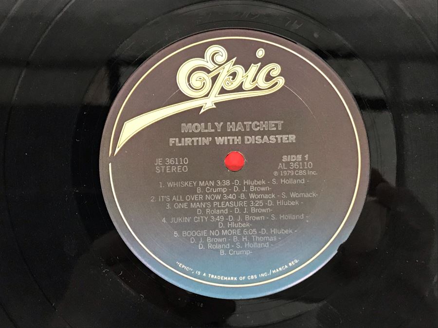 Vinyl Records: Molly Hatchet Firtin With Disaster, Neil Young & Crazy Horse Rust Never Sleeps And Live Rust, It's A Beautiful Day Limited Edition Record [Photo 6]