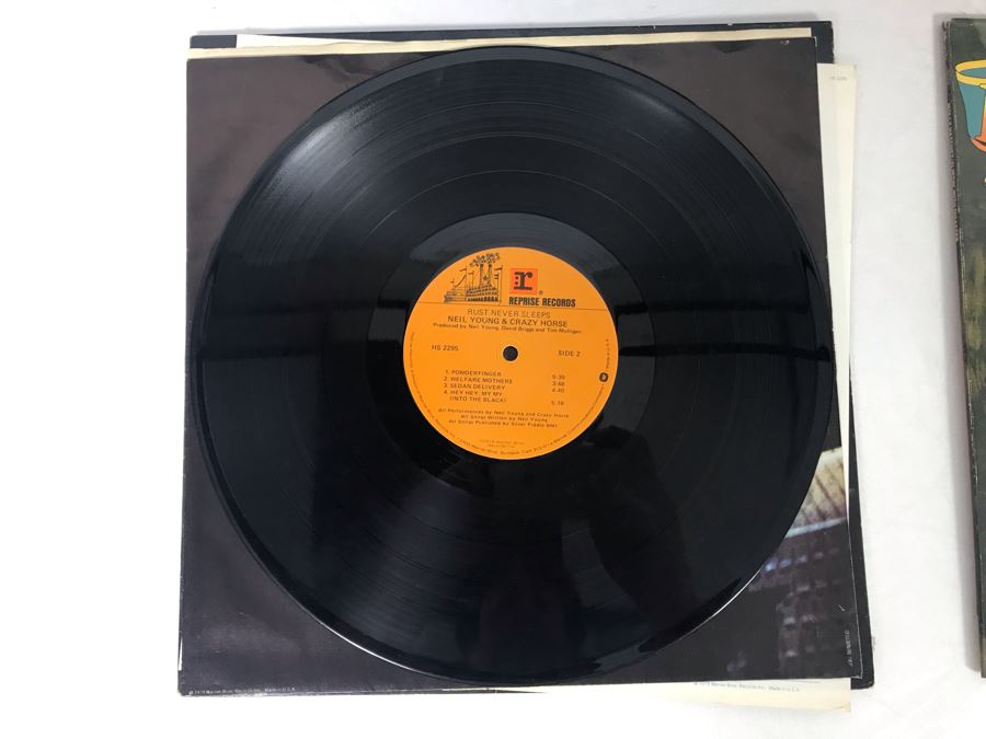Vinyl Records: Molly Hatchet Firtin With Disaster, Neil Young & Crazy Horse Rust Never Sleeps And Live Rust, It's A Beautiful Day Limited Edition Record [Photo 16]