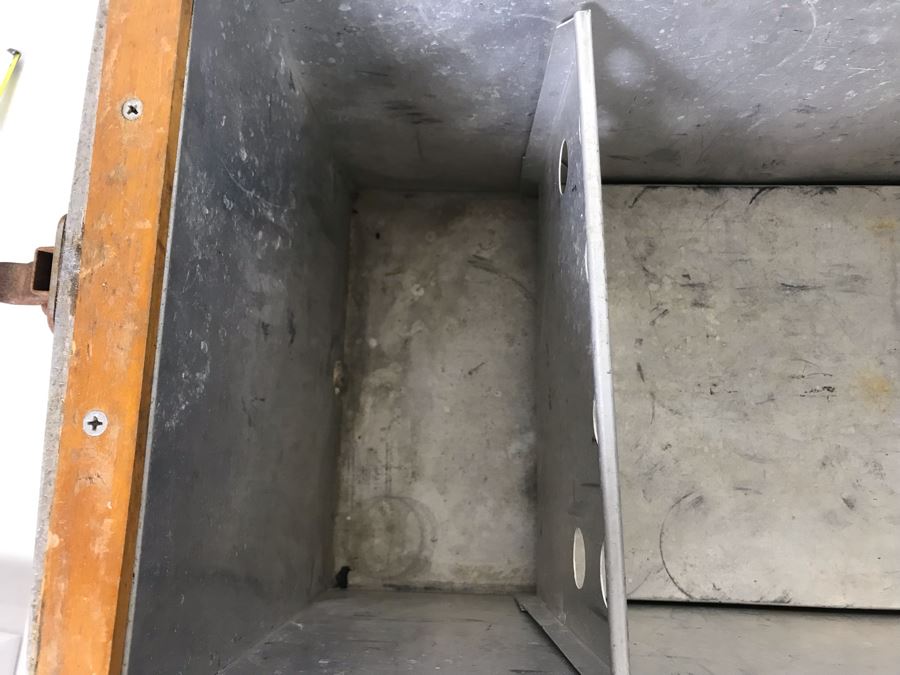 Vintage Aluminum Cronco Cooler By Cronstroms Manufacturing Co 22W X 12D X 13H [Photo 9]