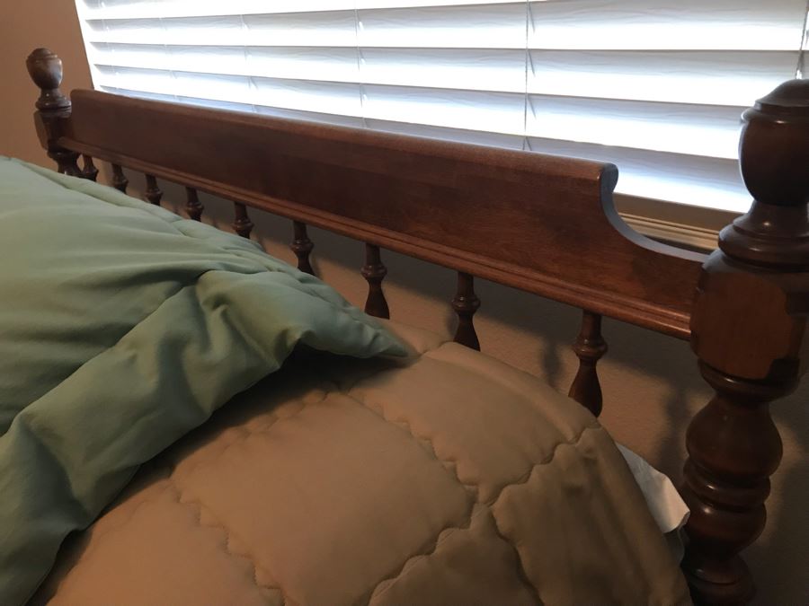 Ethan Allen Full Size Wooden Bed With Therapedic Bristol Guest Bedroom Mattress With Bedding 53W X 77L X 42H (Nightstand And Lamp Not Included) [Photo 5]