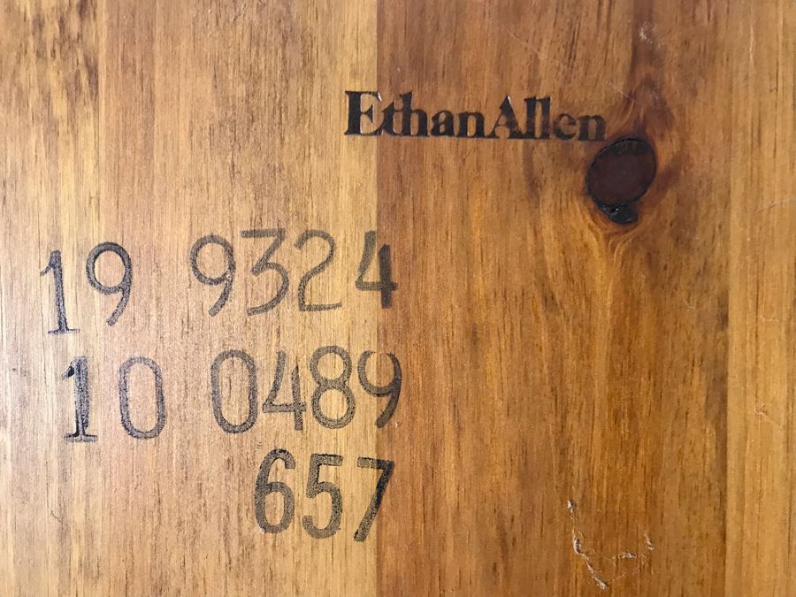 Ethan Allen Corner Bookshelf Display Cabinet 27W X 16D X 78H [Photo 7]