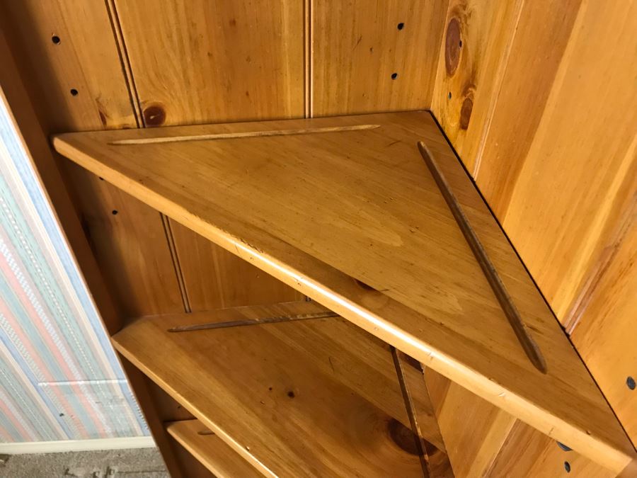 Ethan Allen Corner Bookshelf Display Cabinet 27W X 16D X 78H [Photo 8]