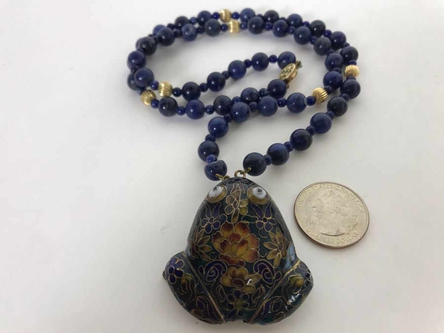 Cloisonne Figural Frog Pendant Necklace [Photo 2]
