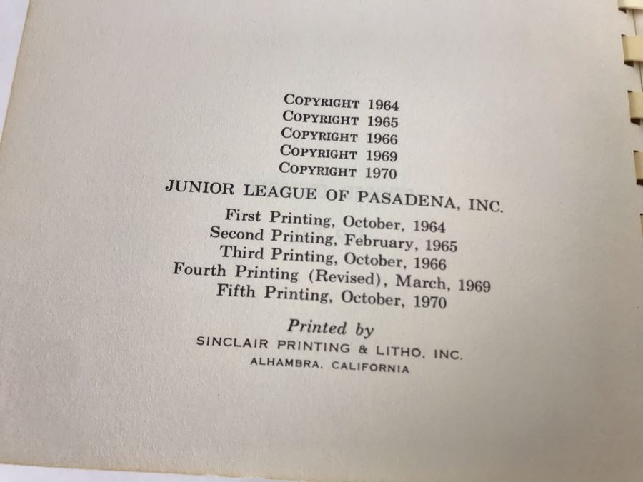 1970 Junior League Of Pasadena - Pasadena Prefers II Cookbook [Photo 3]