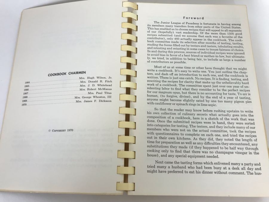 1970 Junior League Of Pasadena - Pasadena Prefers II Cookbook [Photo 4]