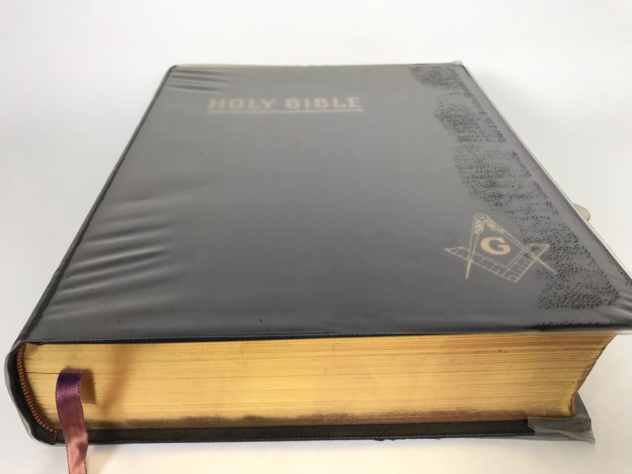1951 Like New Large Masonic Holy Bible School And Library Reference Edition Red Letter Edition Hertel 10W X 12H X 2.5D [Photo 5]