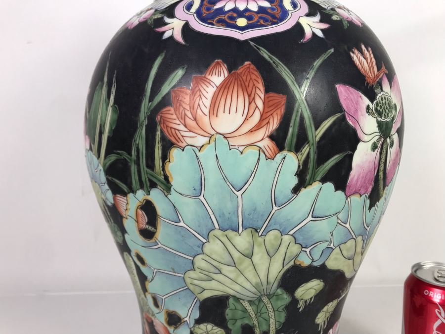 Large Chinese Lidded Porcelain Jar Made In Hong Kong 20H X 12W [Photo 4]