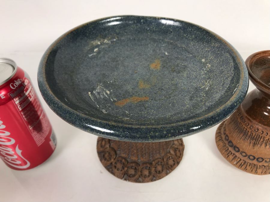 (3) Pieces Of Signed Joan Thorburn Art Pottery Candle Holders With Large Spicy Apple Botanical Candle 5H-3H [Photo 7]