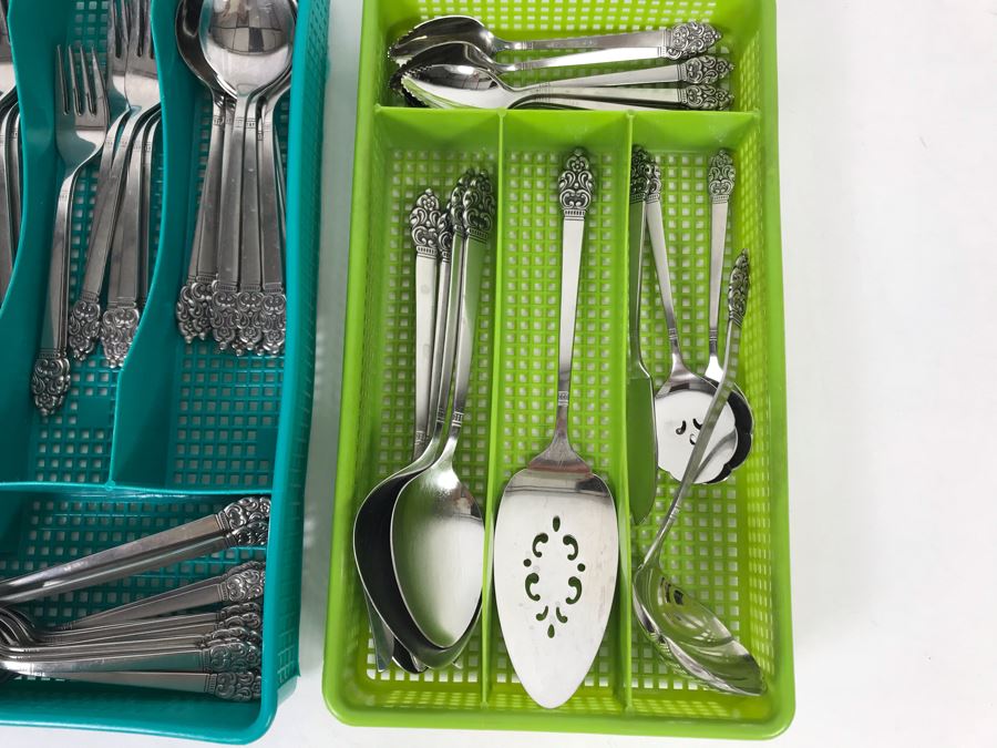 Apx Service For 8 Oneida Community Stainless Steel Flatware Set Including Serving Pieces [Photo 5]