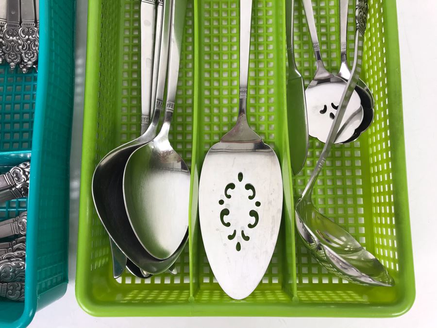 Apx Service For 8 Oneida Community Stainless Steel Flatware Set Including Serving Pieces [Photo 7]