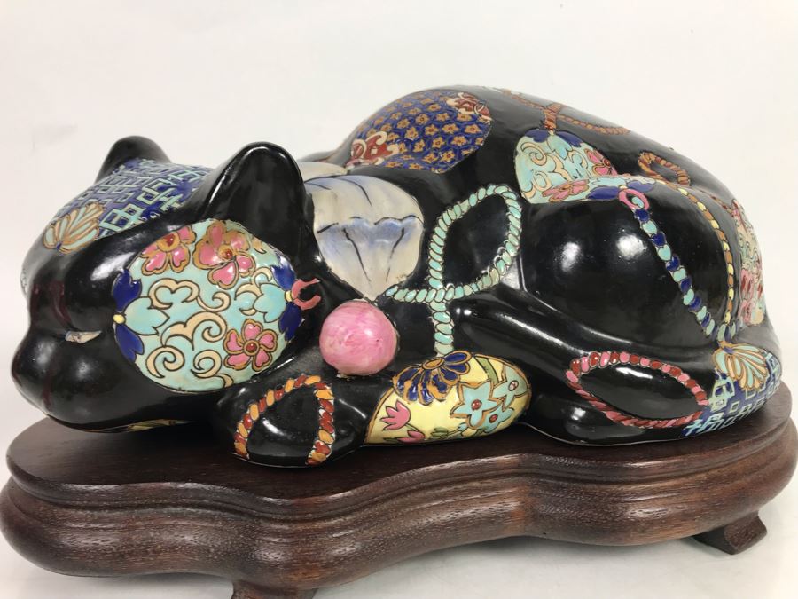 Large Chinese Porcelain Cat Sculpture Figurine With Custom Wooden Stand 14W X 8D X 7.5H [Photo 4]