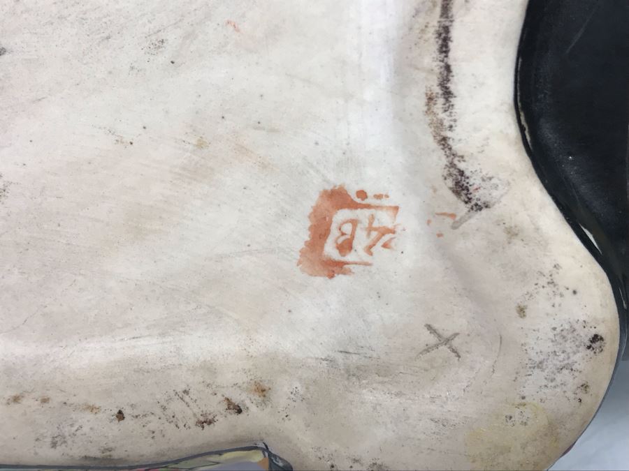 Large Chinese Porcelain Cat Sculpture Figurine With Custom Wooden Stand 14W X 8D X 7.5H [Photo 12]