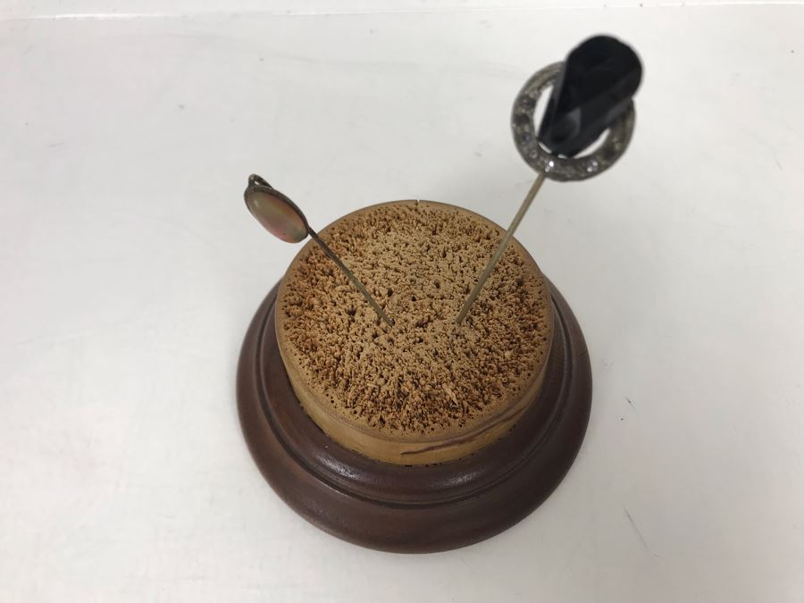Vintage Wooden Hairpin Holder 4R With (2) Vintage Hat Pins [Photo 3]