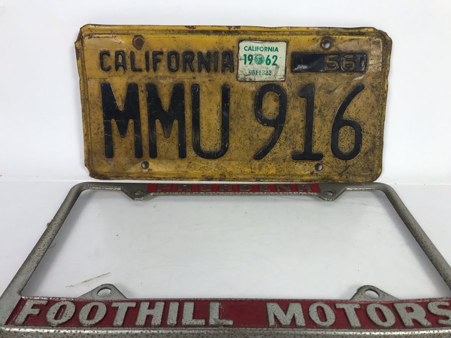 Vintage 1958 Yellow California License Plate With Pasadena Foothill Motors License Plate Frame [Photo 4]