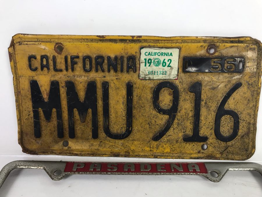 Vintage 1958 Yellow California License Plate With Pasadena Foothill Motors License Plate Frame [Photo 5]
