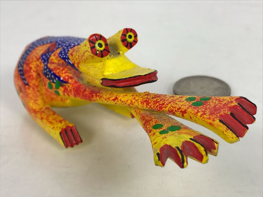 Oaxacan Wood Carved Frog Signed By Pablo Sosa Hernandez 4W X 1.5D X 1.5H [Photo 1]