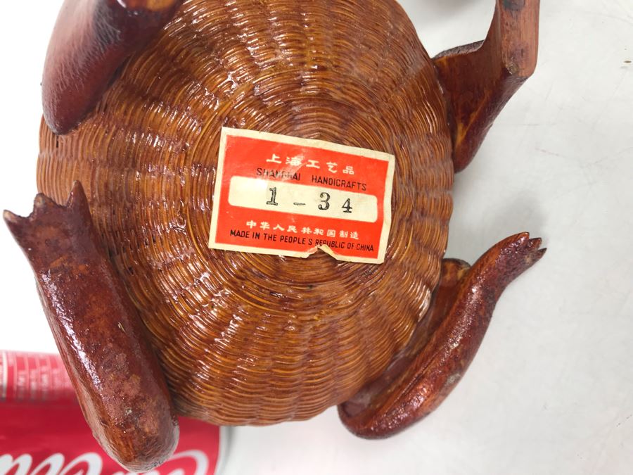 Wicker Figural Frog Box Sculpture From Shanghai Handicrafts Made In The People's Republic Of China 6W X 5D X 5.5H [Photo 7]