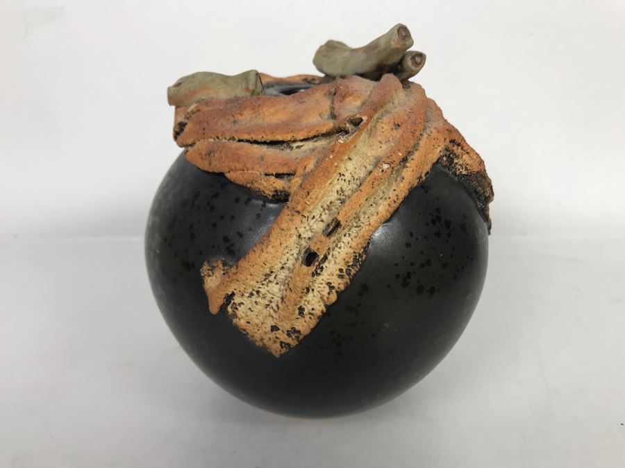 Signed Art Pottery Vase 6H X 5.5W [Photo 6]