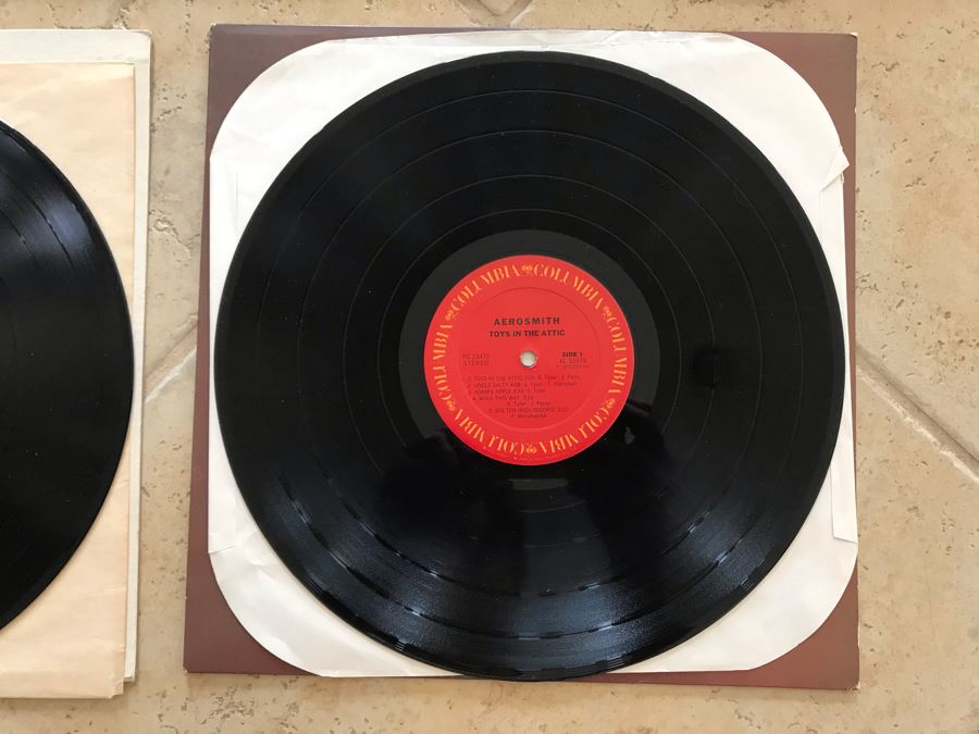 (5) Aerosmith Vinyl Records: Toys In The Attic, Draw The Line, Rock In A Hard Place, Rocks And Night In The Ruts [Photo 15]