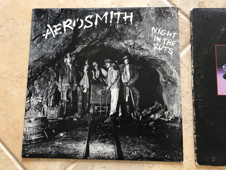 (5) Aerosmith Vinyl Records: Toys In The Attic, Draw The Line, Rock In A Hard Place, Rocks And Night In The Ruts [Photo 7]