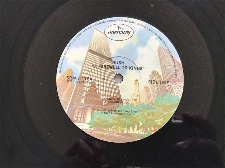 (3) RUSH Vinyl Records: 2112, Signals And A Farewell To Kings [Photo 18]