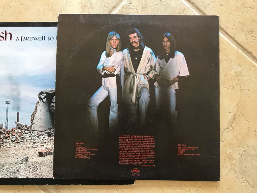 (3) RUSH Vinyl Records: 2112, Signals And A Farewell To Kings [Photo 8]