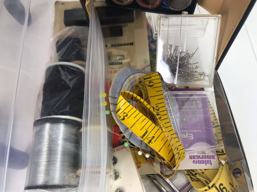 Vintage Mid-Century Footed Sewing Box With Various Sewing Supplies Including Wiss Shears - See Photos [Photo 13]