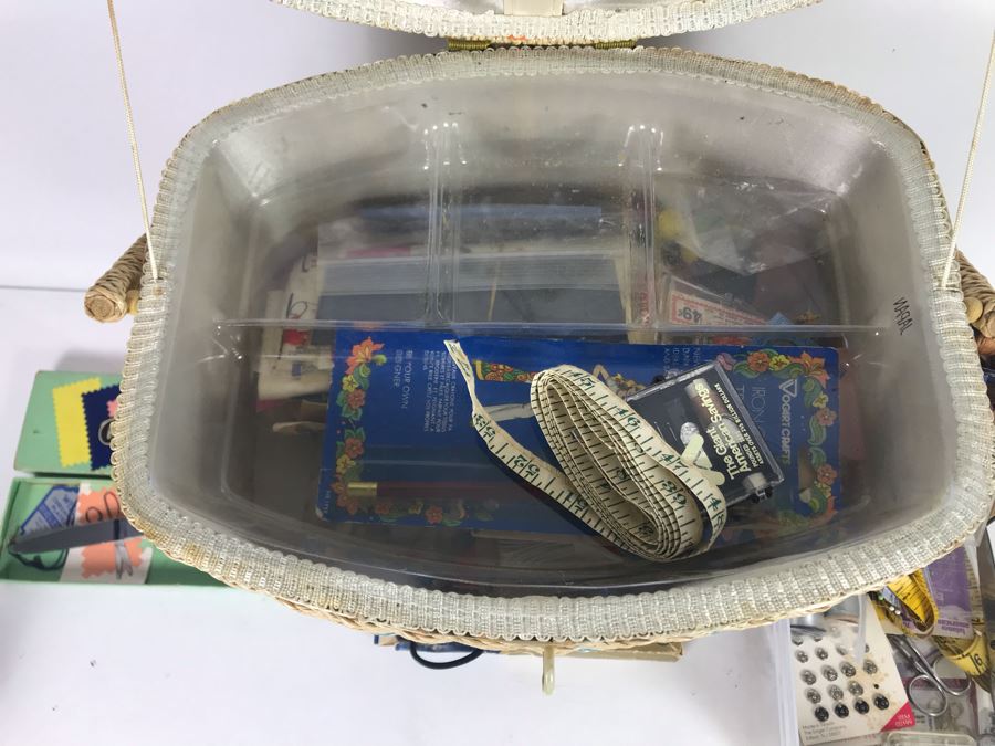 Vintage Mid-Century Footed Sewing Box With Various Sewing Supplies Including Wiss Shears - See Photos [Photo 4]
