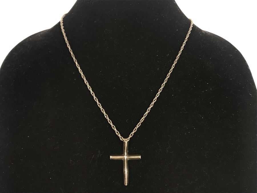 Sterling Silver Cross Pendant With Sterling Silver Chain Necklace 14.3g [Photo 1]