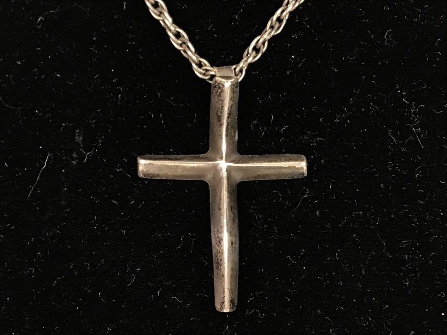 Sterling Silver Cross Pendant With Sterling Silver Chain Necklace 14.3g [Photo 3]