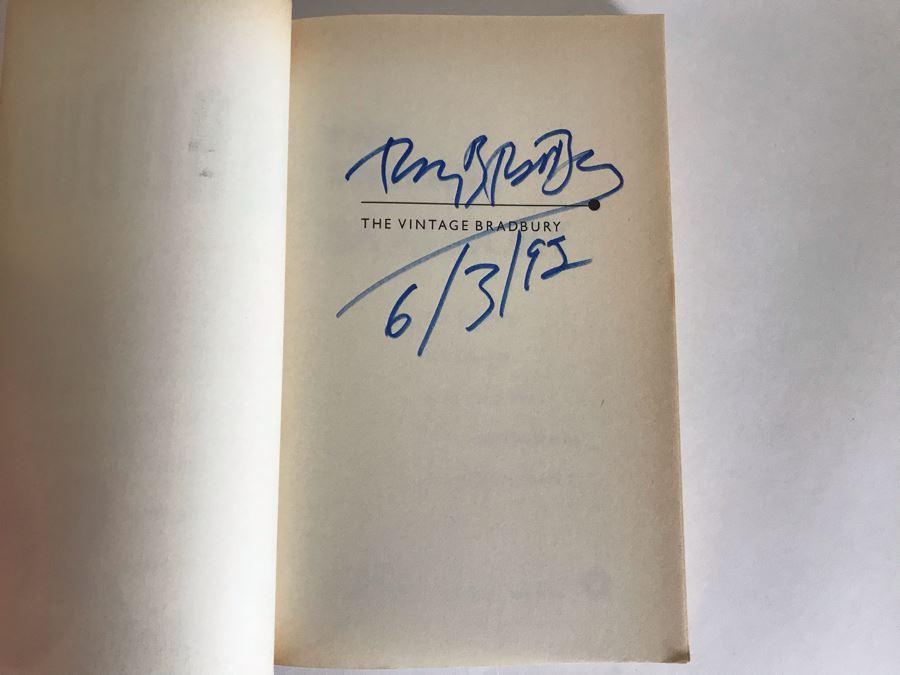 Signed Ray Bradbury Paperback Book: The Vintage Bradbury 1990