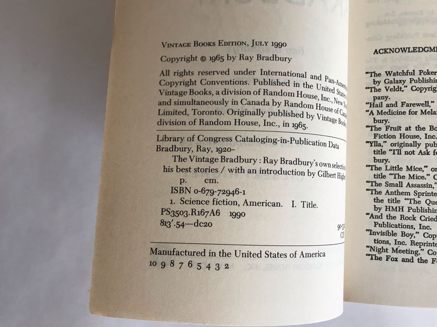 Signed Ray Bradbury Paperback Book: The Vintage Bradbury 1990 [Photo 6]