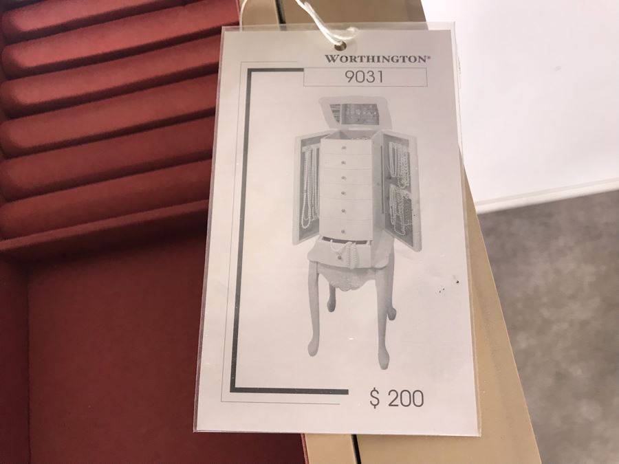 Worthington Footed Freestanding Jewelry Box Retails $200 [Photo 4]