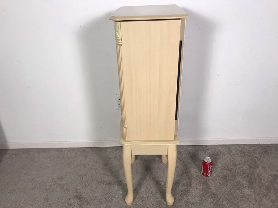 Worthington Footed Freestanding Jewelry Box Retails $200 [Photo 9]