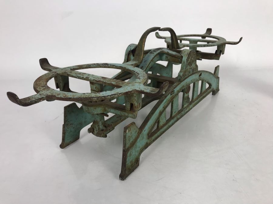 Vintage Cast Iron Scale 19W X 7D X 6.5H [Photo 8]
