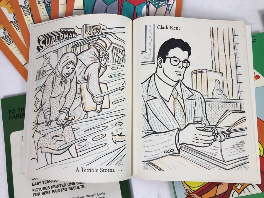 Vintage New Old Stock Paint With Water / Coloring Books: (7) Super Heroes: Batman, Superman, Wonder Woman, (3) Pricess Power And (2) Masters Of The Universe [Photo 14]