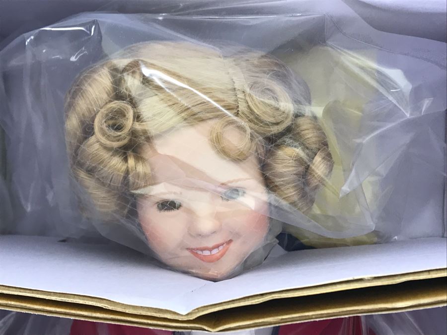 New In Box Danbury Mint Shirley Temple Doll 'Just Around The Corner' 19'H [Photo 2]