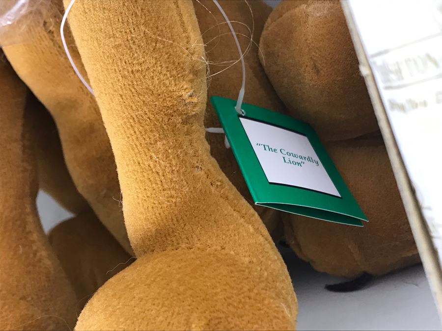 New In Box Ashton-Drake Galleries 'The Cowardly Lion' Doll From The Wonderful Wizard Of Oz Designed By Mary Tretter 11'H [Photo 7]